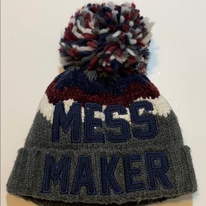 Children’s Place Black/Maroon PomPom Hat 6-12 no